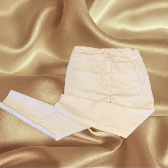 GOOD AMERICAN white raw hem good legs jeans - Picture 5 of 8